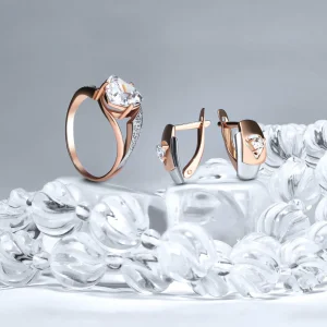 Polish Jewelry Photos with Precise Retouching and Reflection Control